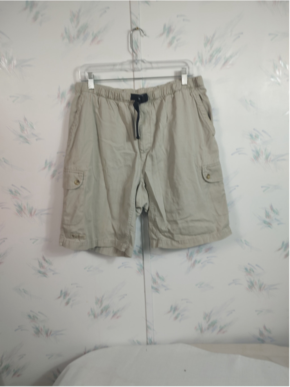 men's Columbia Cargo Shorts Beige Black Belted M